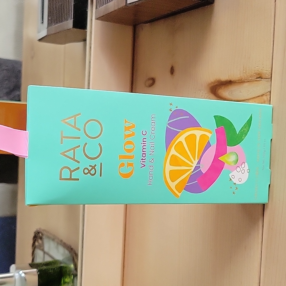 Rata & Co Glow Vitamin C Hand and Nail Cream